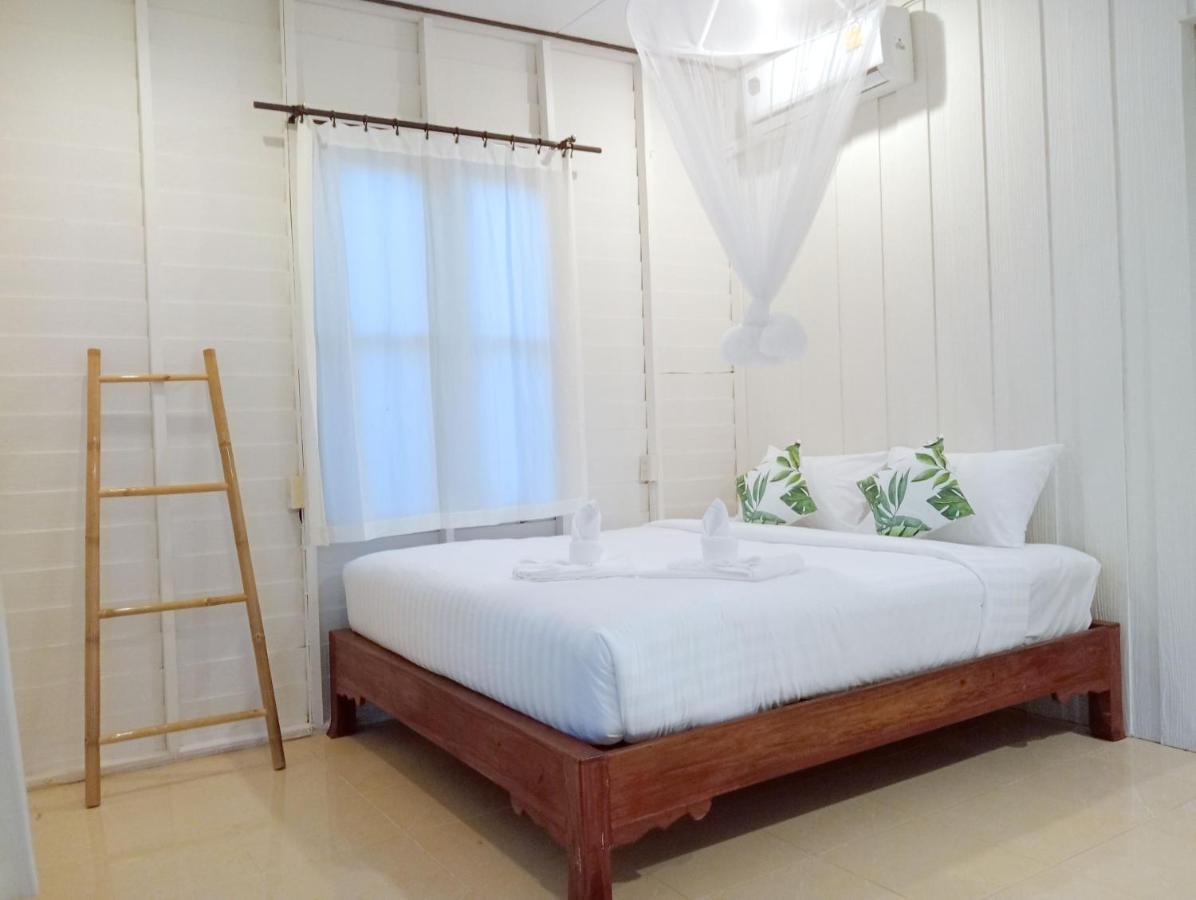 The River Retreat Koh Mak Bagian luar foto