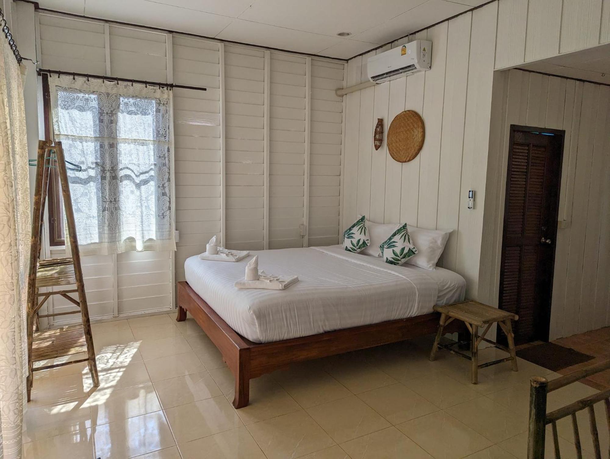 The River Retreat Koh Mak Bagian luar foto