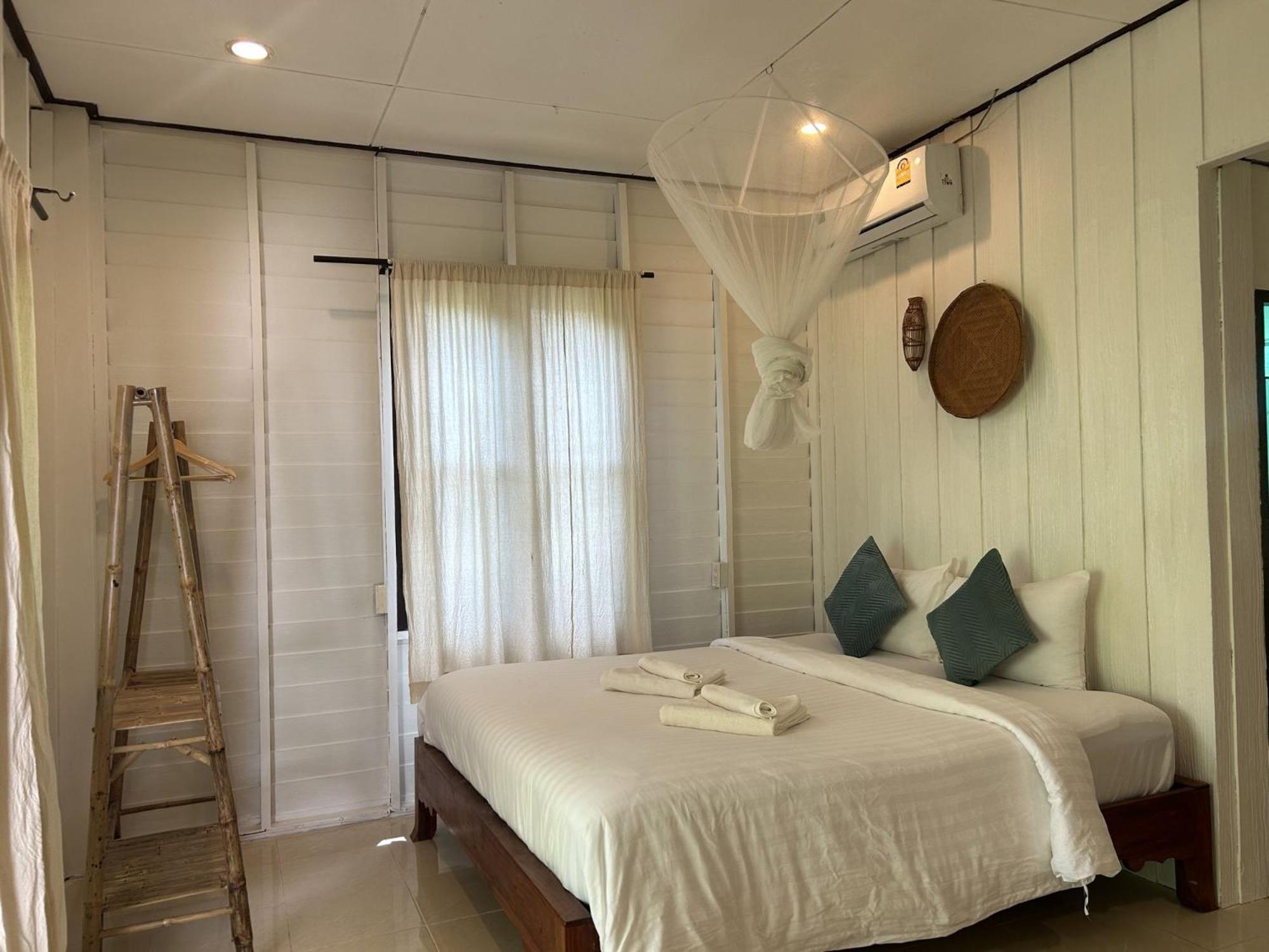 The River Retreat Koh Mak Bagian luar foto